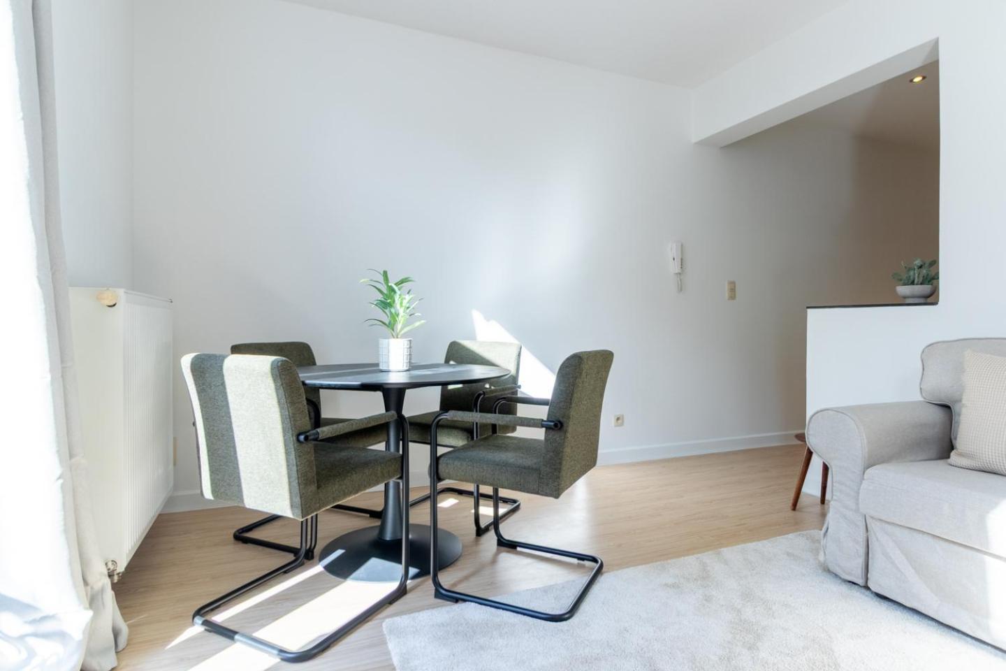 Bright, Spacious Apartments & Perfectly Located In The Heart Of เกนต์ ภายนอก รูปภาพ