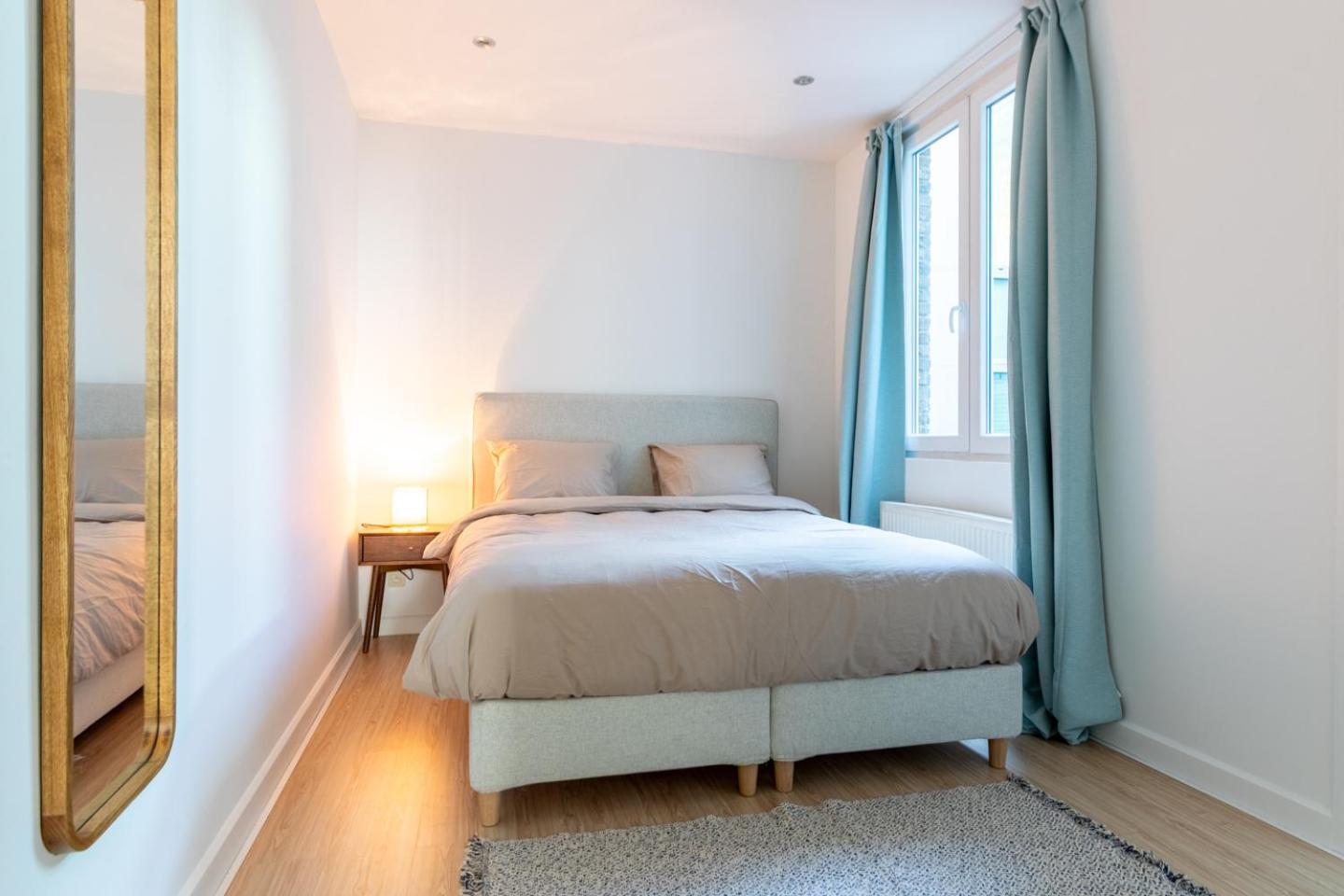 Bright, Spacious Apartments & Perfectly Located In The Heart Of เกนต์ ภายนอก รูปภาพ