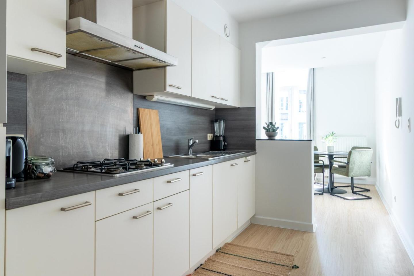 Bright, Spacious Apartments & Perfectly Located In The Heart Of เกนต์ ภายนอก รูปภาพ